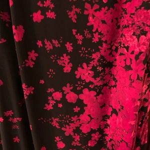 Dresses - MACYS 22W RED & BLACK LINED DRESS NWOT Dresses - MACYS 22W RED & BLACK LINED DRESS NWOT